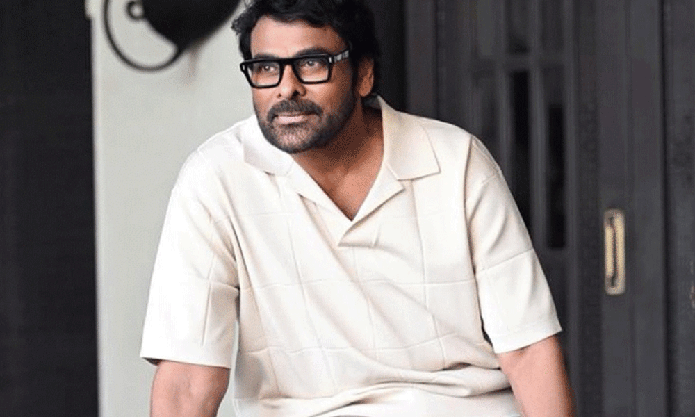 సమస్య మరీ ముదిరాక మెగా బాస్ ఎంట్రీ ఇచ్చినా కానీ! సమస్య మరీ ముదిరాక మెగా బాస్ ఎంట్రీ ఇచ్చినా కానీ!
