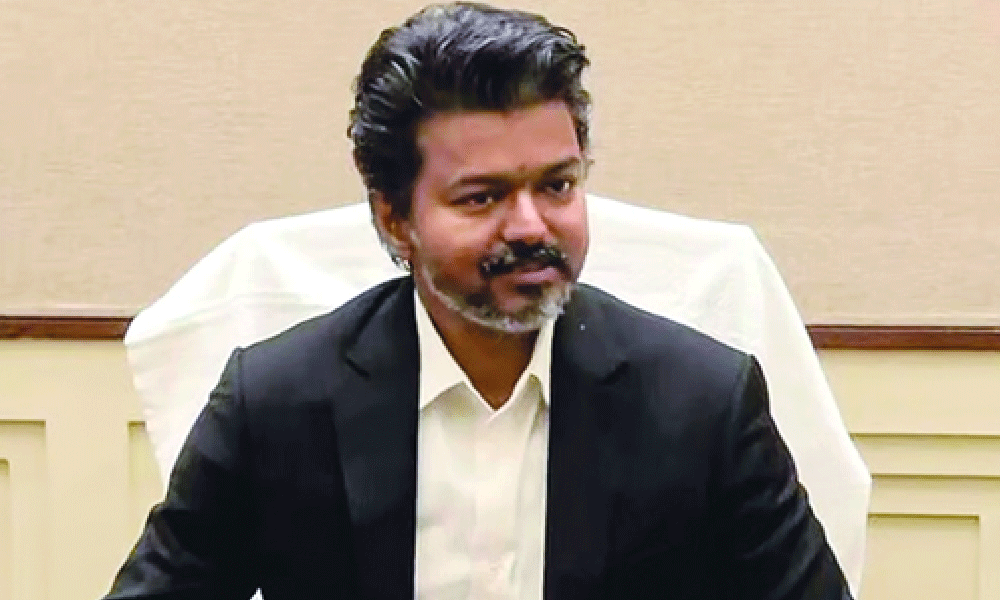 సౌత్ ఫేస్ విజయ్ : మార్చింది అధికారం మాత్రమే కాదు !