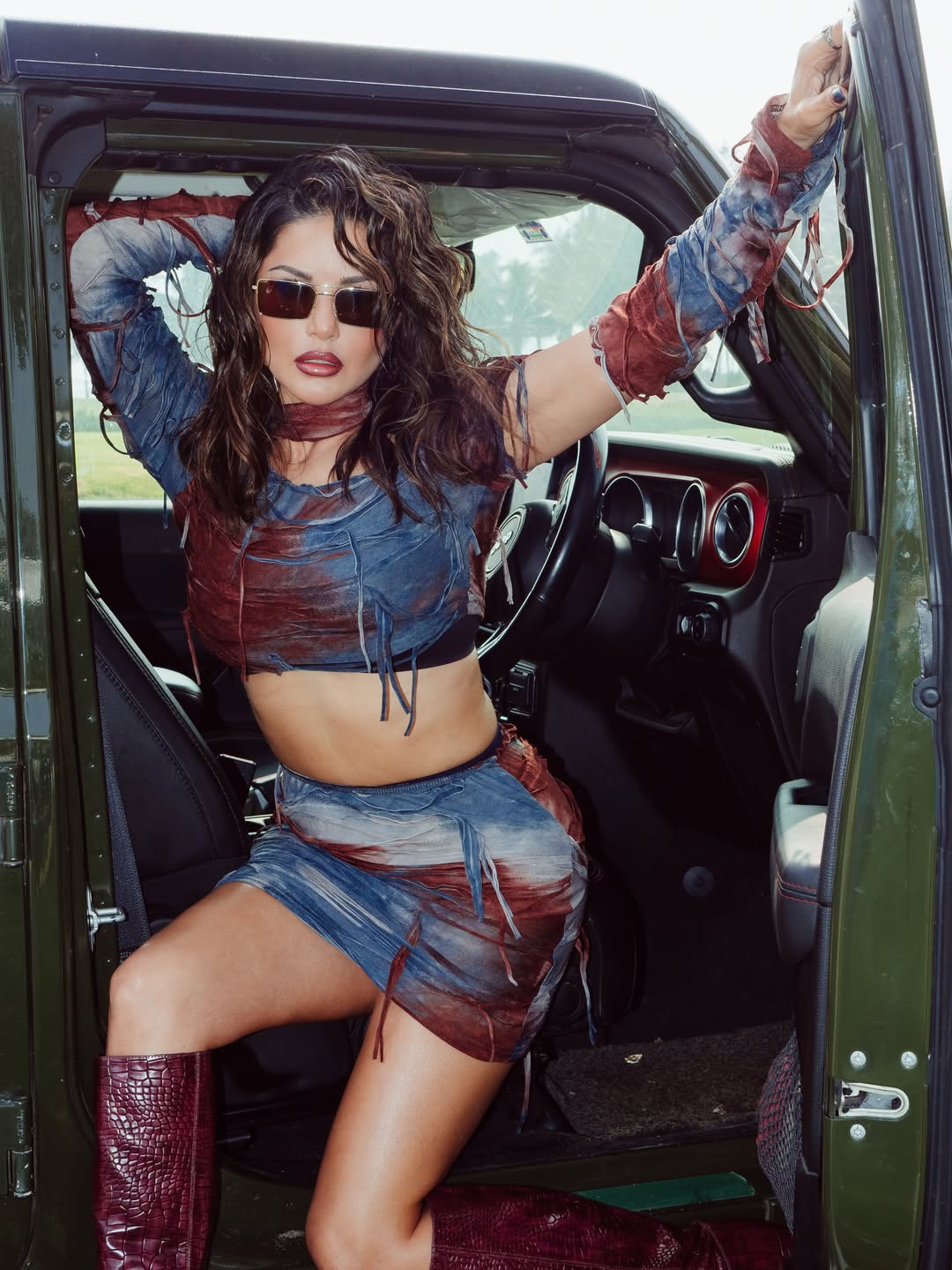 Sunny Leone Unleashed: A Fashion Statement in Motion
