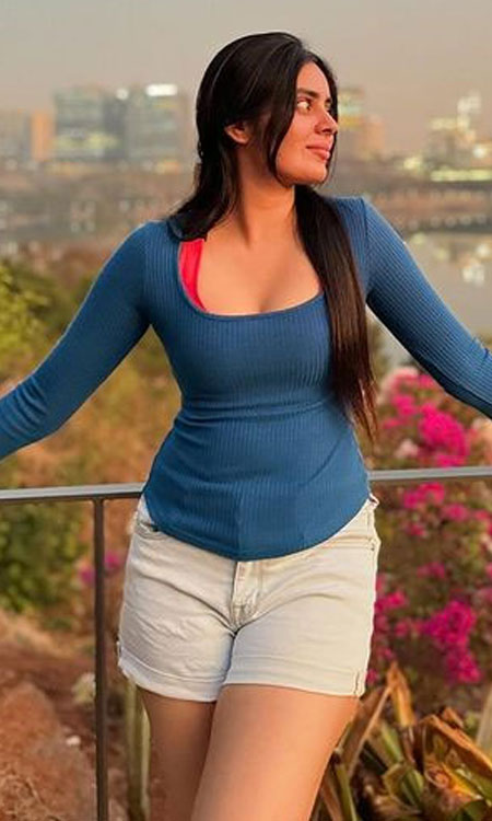 Kushitha Kallapus Breezy Looks Goes Viral