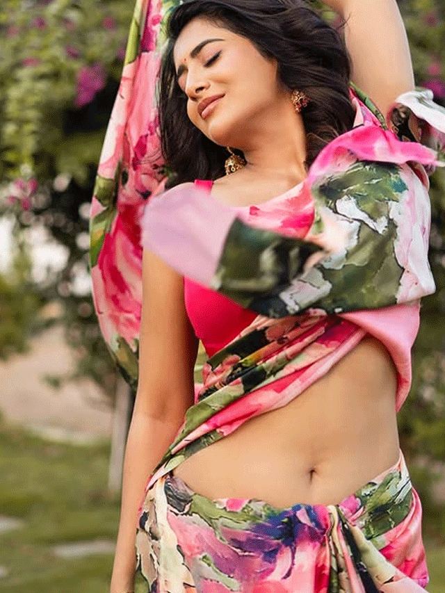Rashi Singh: The Rising Star of Telugu Cinema