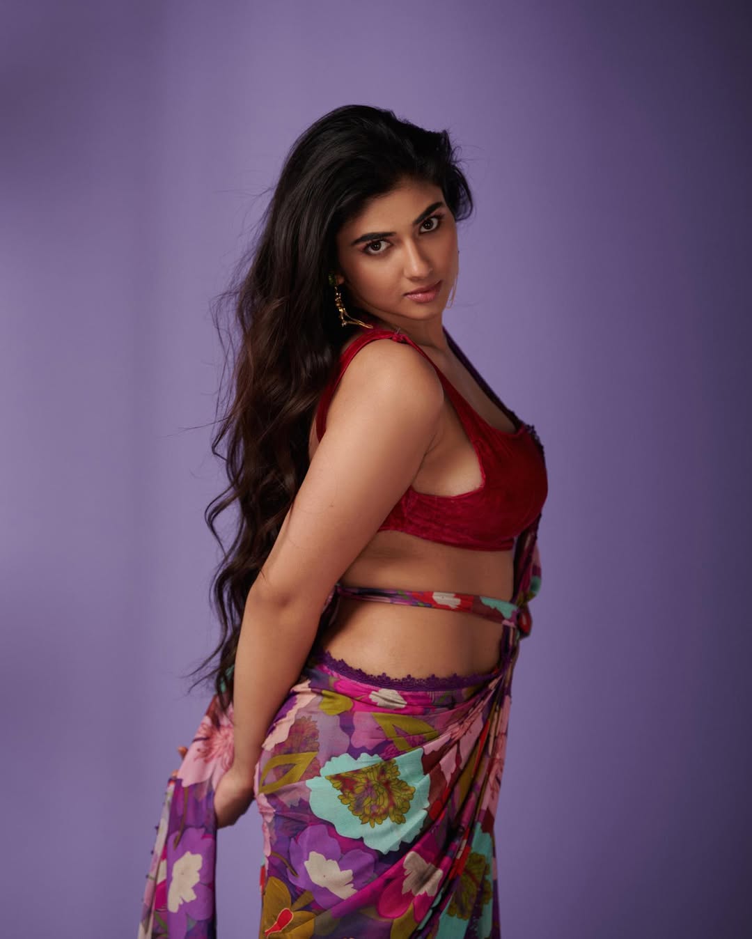 Pragya Nagra Stuns in Colorful Saree with Graceful Traditional Glam Look