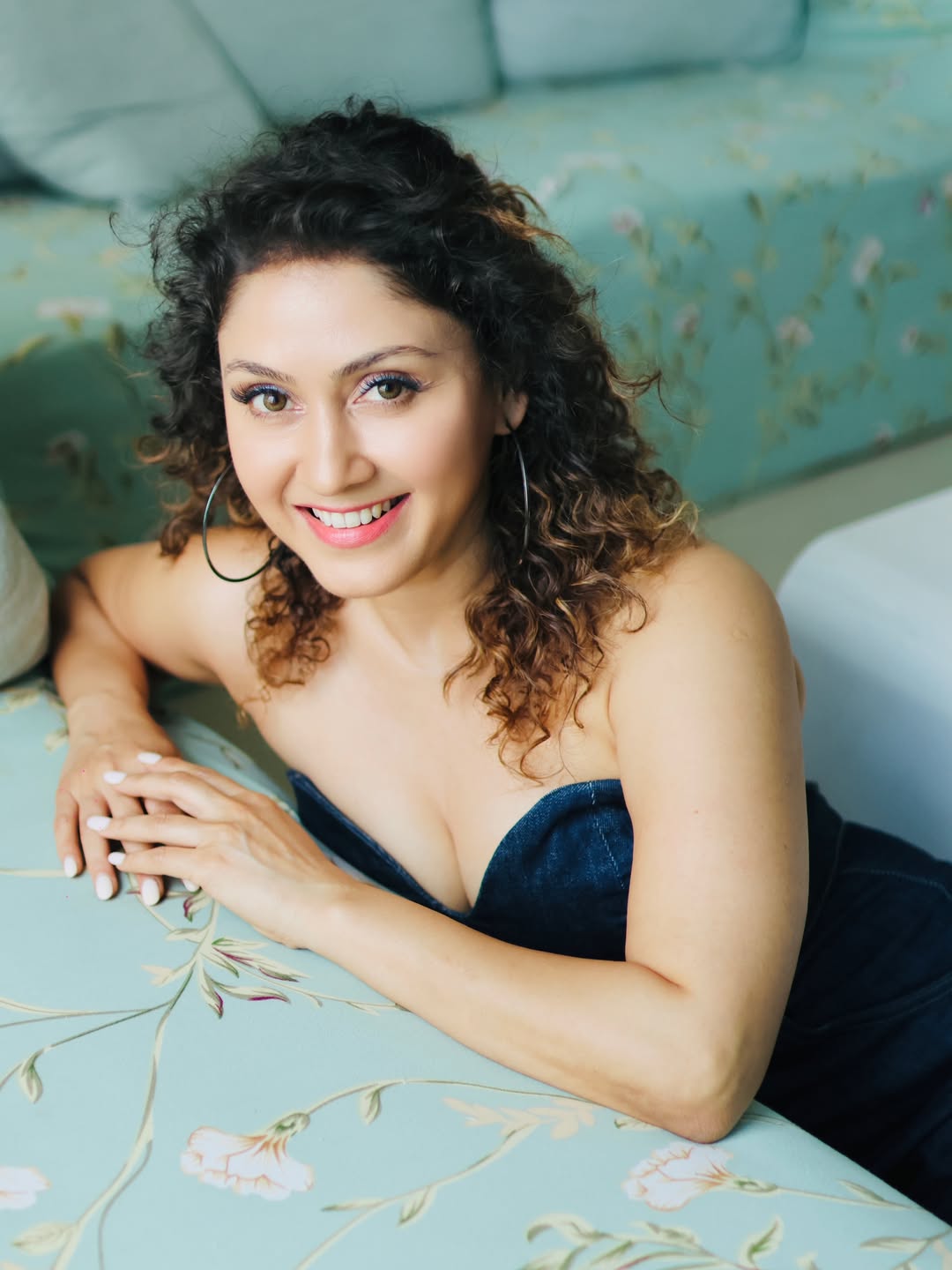 Manjari Fadnnis Captivates in Striking Minimalist Glam