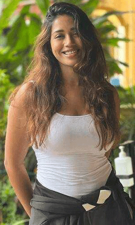 Nivetha Pethuraj Wins Hearts With Her Natural Beauty and Charming Smile