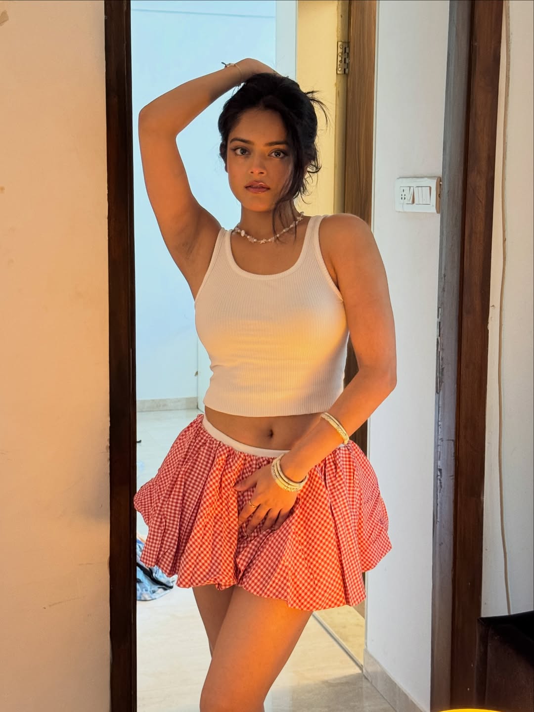 Riddhi Kumar Wins Hearts With Her Cute Casual Mirror Selfie