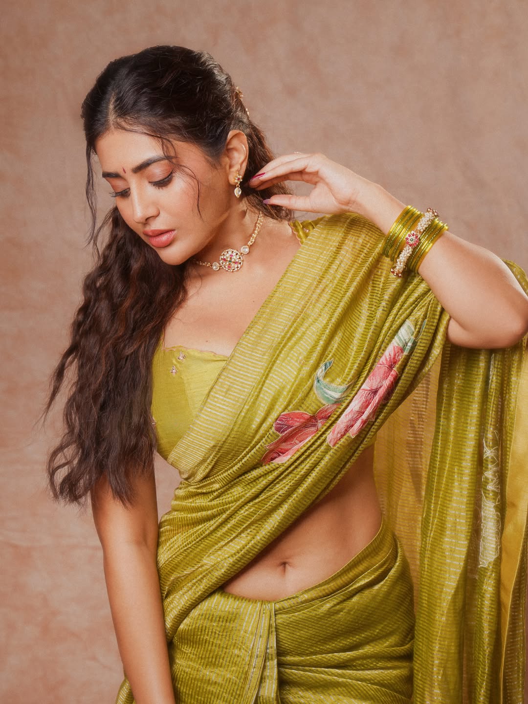 Rashi Singh Slays in Earthy Silk and Cascading Ponytails