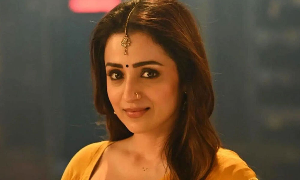ఆ ముగ్గురు హీరోలకు లక్కీ ఛార్మ్ గా మారిన స్టార్ హీరోయిన్.. నెటిజన్ పోస్ట్ కి రియాక్షన్! ఆ ముగ్గురు హీరోలకు లక్కీ ఛార్మ్ గా మారిన స్టార్ హీరోయిన్.. నెటిజన్ పోస్ట్ కి రియాక్షన్!