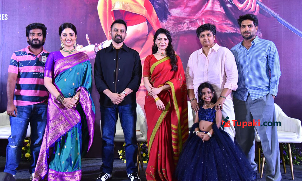 బంగారం లాంటి సమంత వెంట రాజ్ ఉంటే చాలు.. మరో బంపర్ హిట్ ఆన్ ది వే!