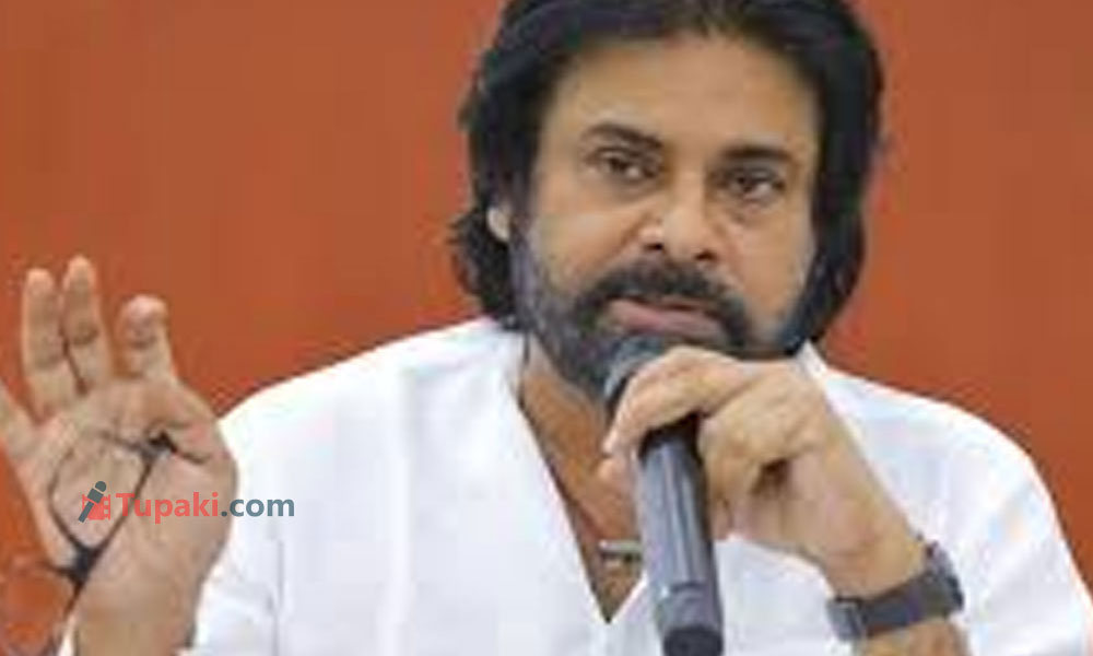 పవన్ సీఎం కావాలి...రగులుతున్న కాపులు  ?