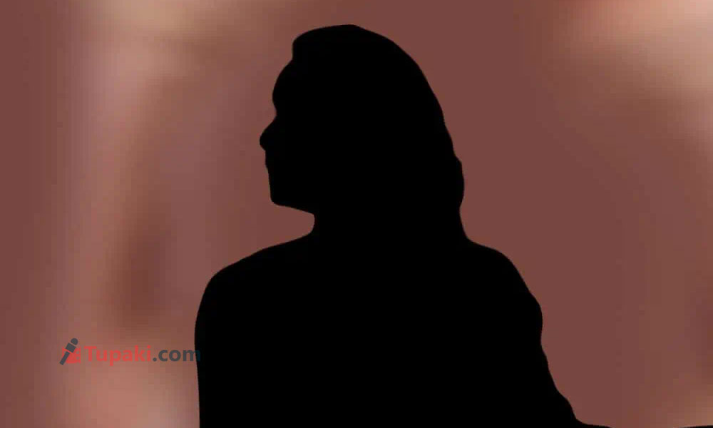 ఒంట‌రిత‌నం వృద్ధాప్యంపై నెటిజ‌న్ కామెంట్.. న‌టి రివ‌ర్స్ పంచ్!