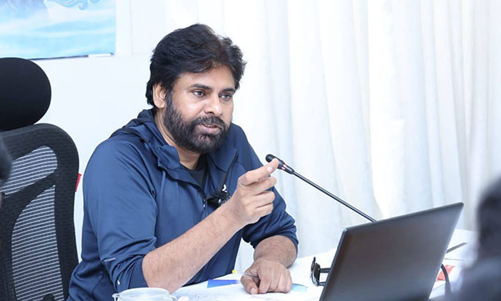 పవన్ పక్కా వ్యూహం...అందుకే డేరింగ్ స్టెప్ !
