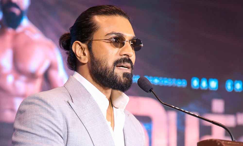 నార్త్‌ లో చరణ్.. మరీ ఇలాంటి చీప్ ప్రశ్నలు అవసరమా?