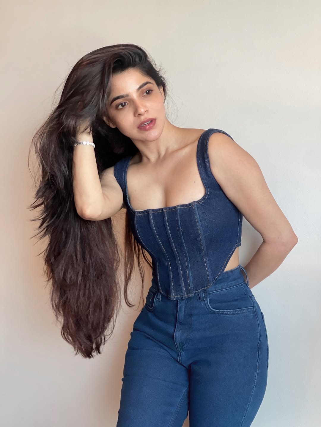 Divya Bharathi Sizzles in Bold Blue Denim Avatar