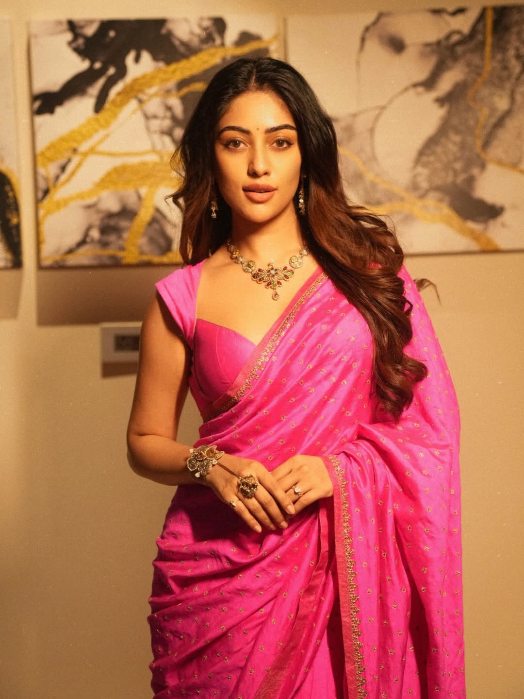 Anu Emmanuel Shines Bright in Pink Saree Elegance!