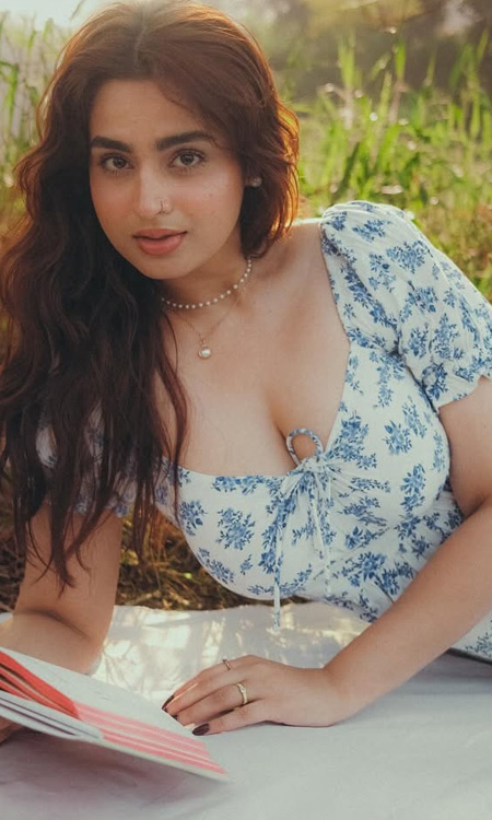 Ayesha Khans Enchanting Outdoor Photoshoot