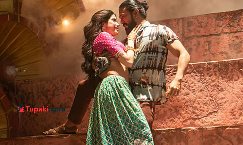 జాన్వీ, చరణ్.. ఫోకస్ లోకి వచ్చిన రొమాంటిక్ సీన్
