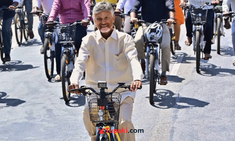 విశాఖ తీరాన బాబు సైకిల్ సవారీ !