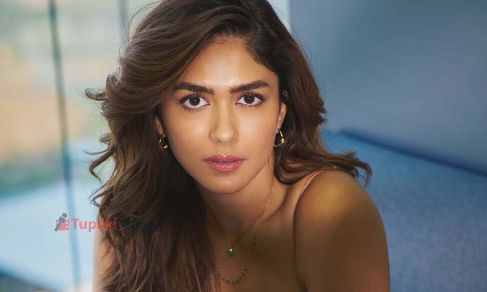 మృణాల్.. ప్లాన్ మార్చాల్సిందేనా?