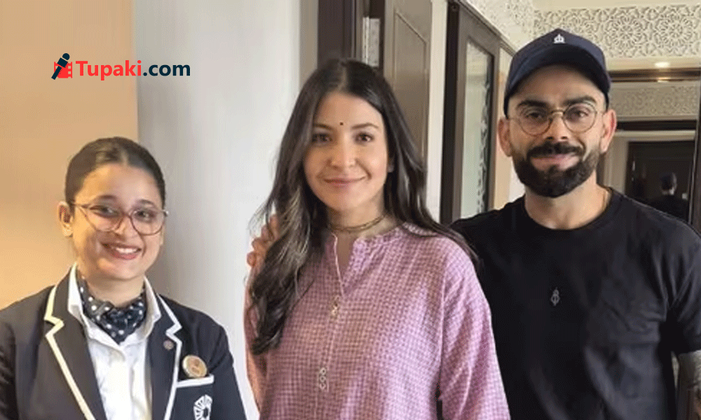 హోట‌ల్ సిబ్బంది తో సాధార‌ణ వ్య‌క్తుల్లా విరుష్క‌!