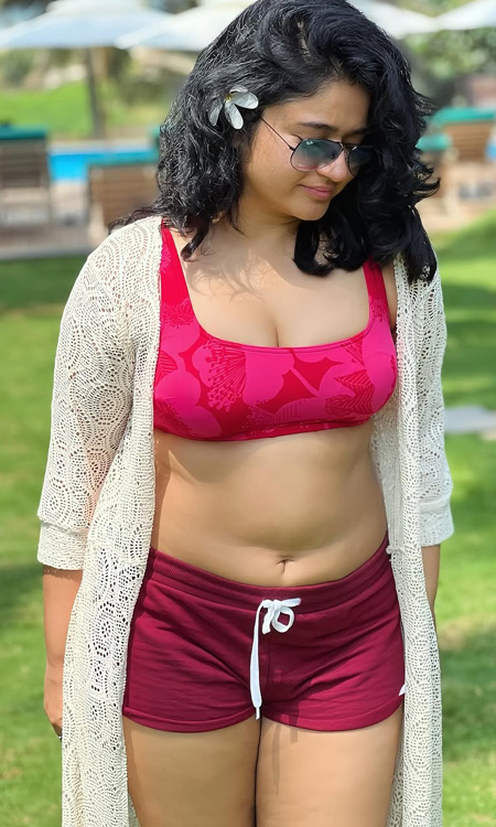 Beach Beauty! Poonam Bajwa Shines in Vibrant Summer Look