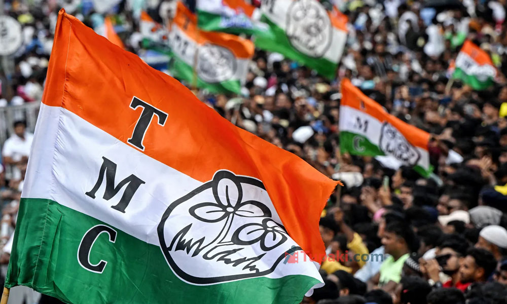 కాంగ్రెస్‌లో తృణమూల్ విలీనం? సంచలన నిర్ణయం దిశగా మమతా బెనర్జీ