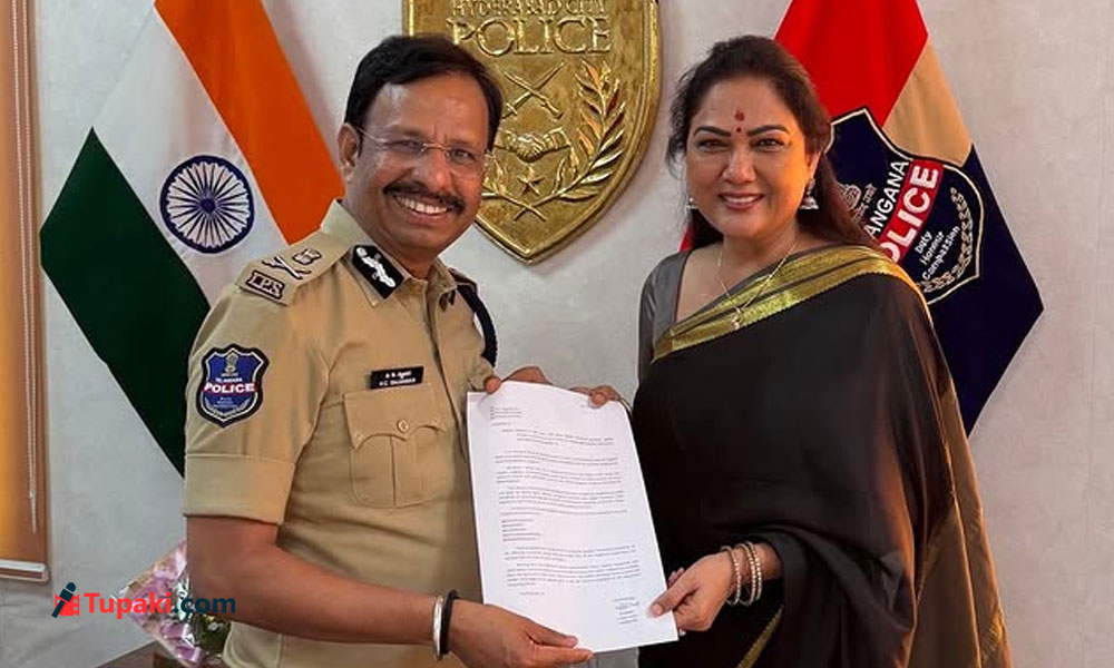 ట్రోలర్స్ కి నటి హేమ గట్టి ఝలక్.. సజ్జనార్ కి కంప్లైంట్!