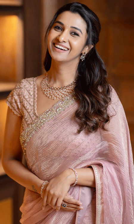 Priya Bhavani Shankar Adds Extra Sparkle in Stunning Anju Modi Saree