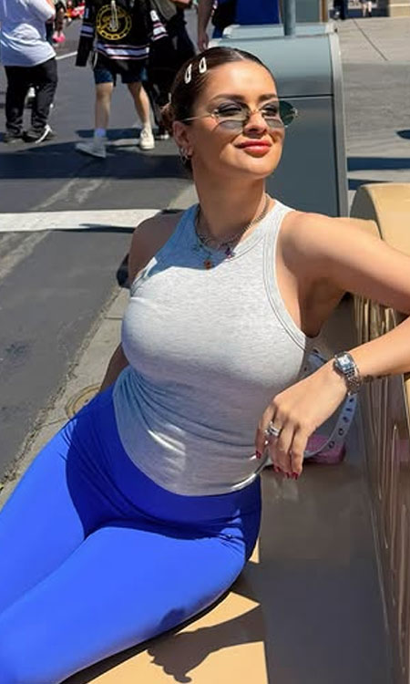 Avneet Kaur Soaks Up the Warmth in a Stunning Desert Escape