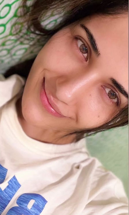 Ruhani Sharma Redefines Cozy Vibes in Latest Lazy Weekend Click
