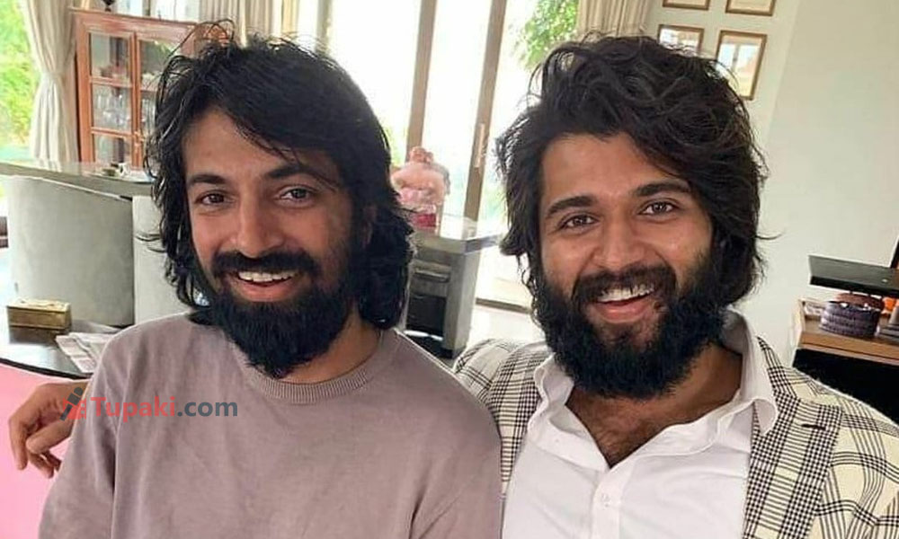 నాగీ-విజయ్.. లక్కీ ఛార్మ్ తో సోలో మూవీ పడితే.. నాగీ-విజయ్.. లక్కీ ఛార్మ్ తో సోలో మూవీ పడితే..