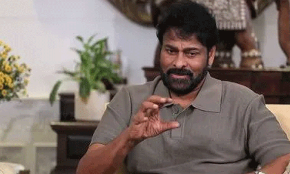 హిందీ సినిమాలు చూసి చిరు అంతలా ఫీల్ అయ్యారా?