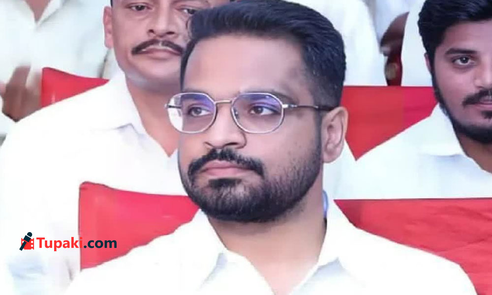 వైసీపీ సోషల్ మీడియా హ్యాక్: మళ్లీ భార్గవ్ రెడ్డి ఎంట్రీ ఇవ్వాలా? నెట్టింట హాట్ టాపిక్