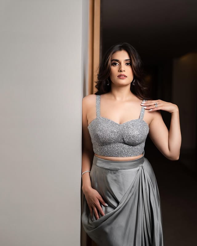 Divyansha Kaushik Shines in Silver Sequin Look with Effortless Studio Elegance