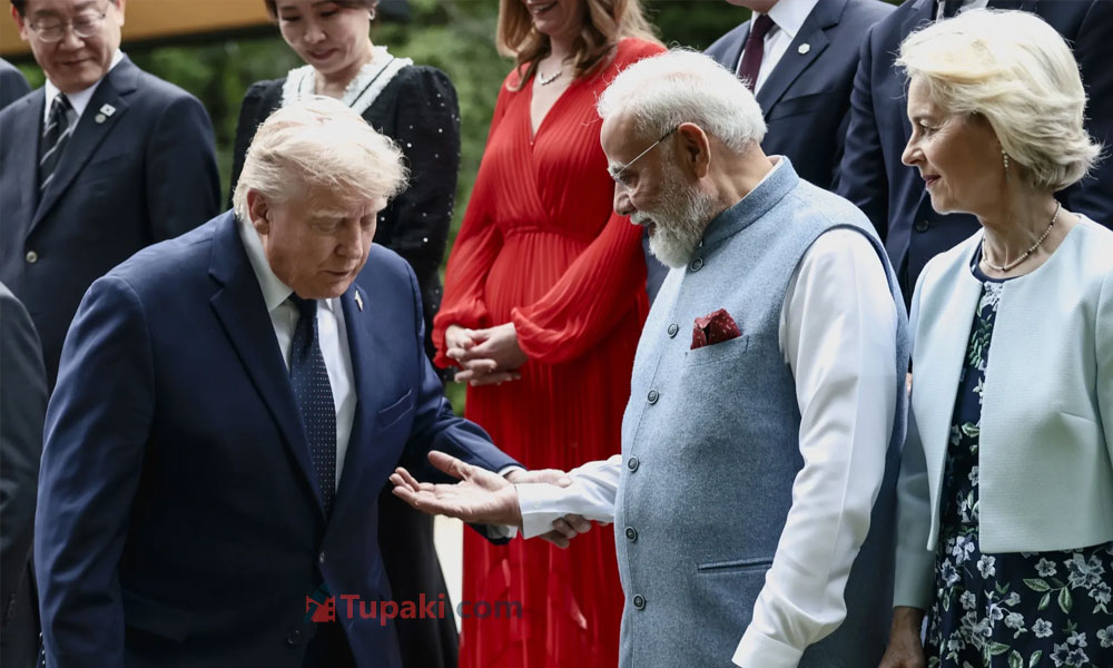 షేక్ హ్యాండ్స్కే మోడీ-ట్రంప్ పరిమితం.. ప్రపంచ మీడియా విస్మయం! షేక్ హ్యాండ్స్కే మోడీ-ట్రంప్ పరిమితం.. ప్రపంచ మీడియా విస్మయం!