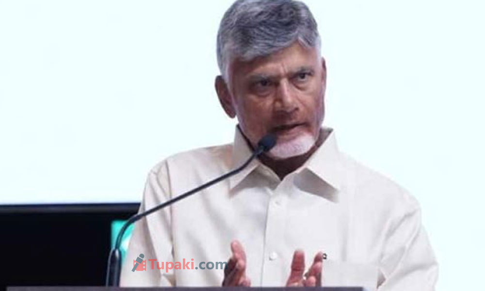 పాలన చూడండి.. పెట్టుబడులు పెట్టండి: రోడ్ షోలో చంద్రబాబు పాలన చూడండి.. పెట్టుబడులు పెట్టండి: రోడ్ షోలో చంద్రబాబు
