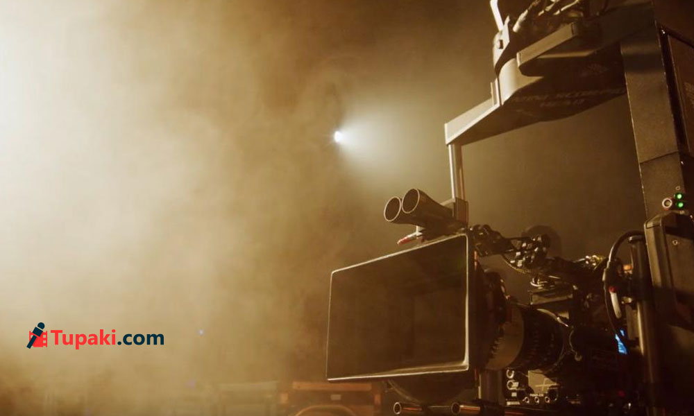 Small To Big Movies: Reshoot Mania Going On
