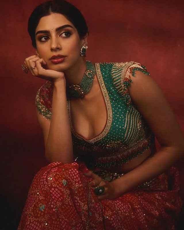 Khushi Kapoor: Timeless Beauty and Bollywood’s Next Chapter