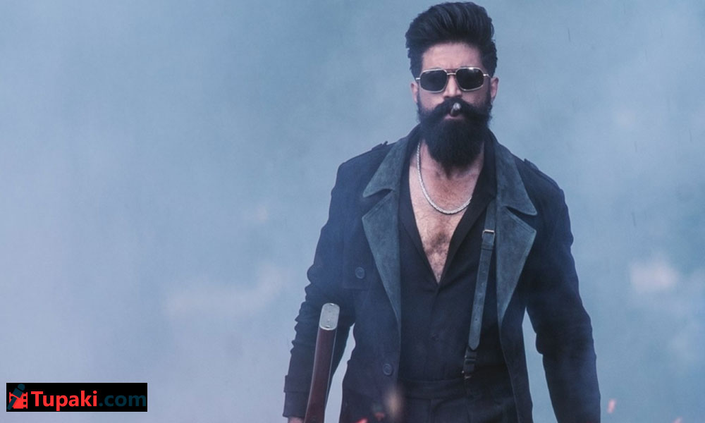 దురంధ‌ర్ స్టార్ ర‌ణ్‌వీర్ ఆర్జ‌న ఎంత‌? టాక్సిక్లో య‌ష్ వాటా ఎంత‌?