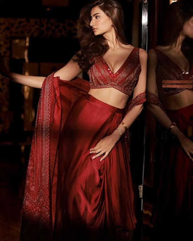 Palak Tiwari Shines in Mesmerizing Red Lehenga Elegance