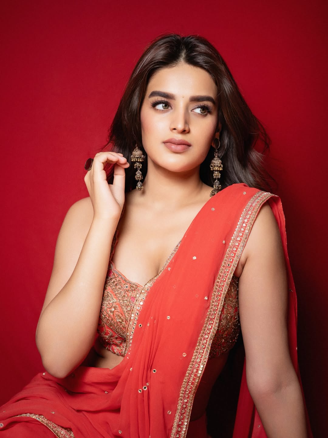 Nidhhi Agerwals Stunning Style Steals The Show