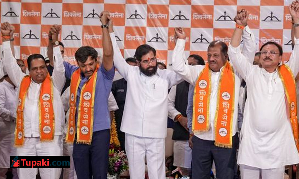 షిండే పెరిగితే బీజేపీ సీఎం కుర్చీకే ఎసరు ? షిండే పెరిగితే బీజేపీ సీఎం కుర్చీకే ఎసరు ?