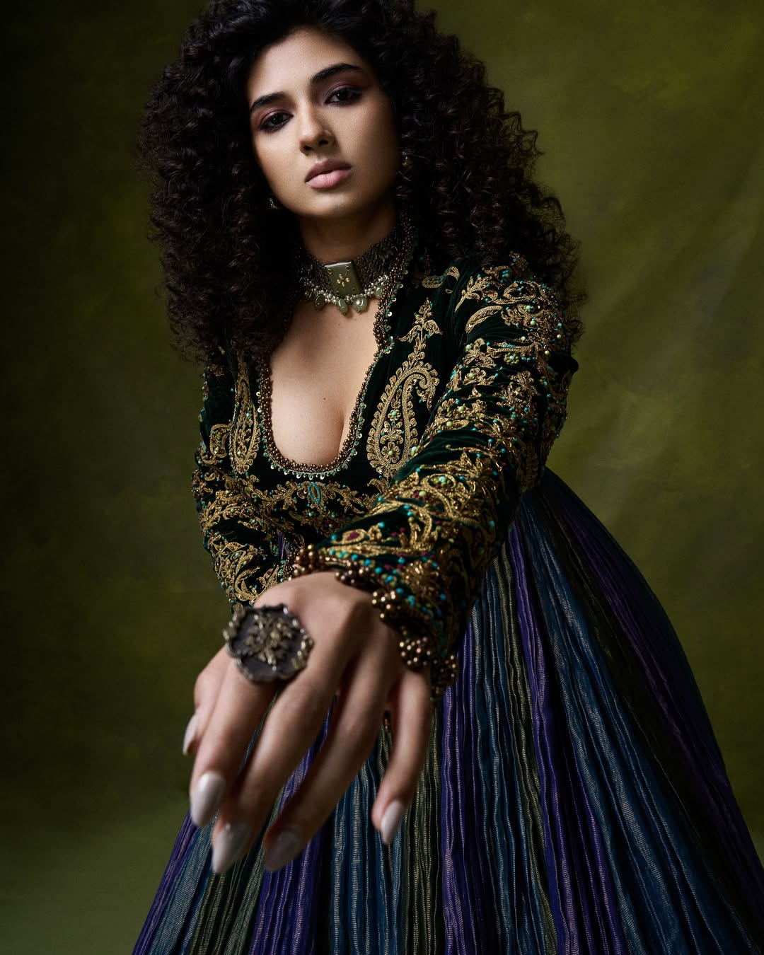 Pragya Nagra’s Royal Green Ensemble Captivates Fans And Fashion Lovers