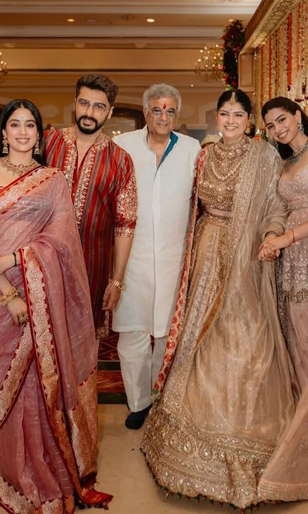Boney Kapoor With His Children At Wedding Celebrations