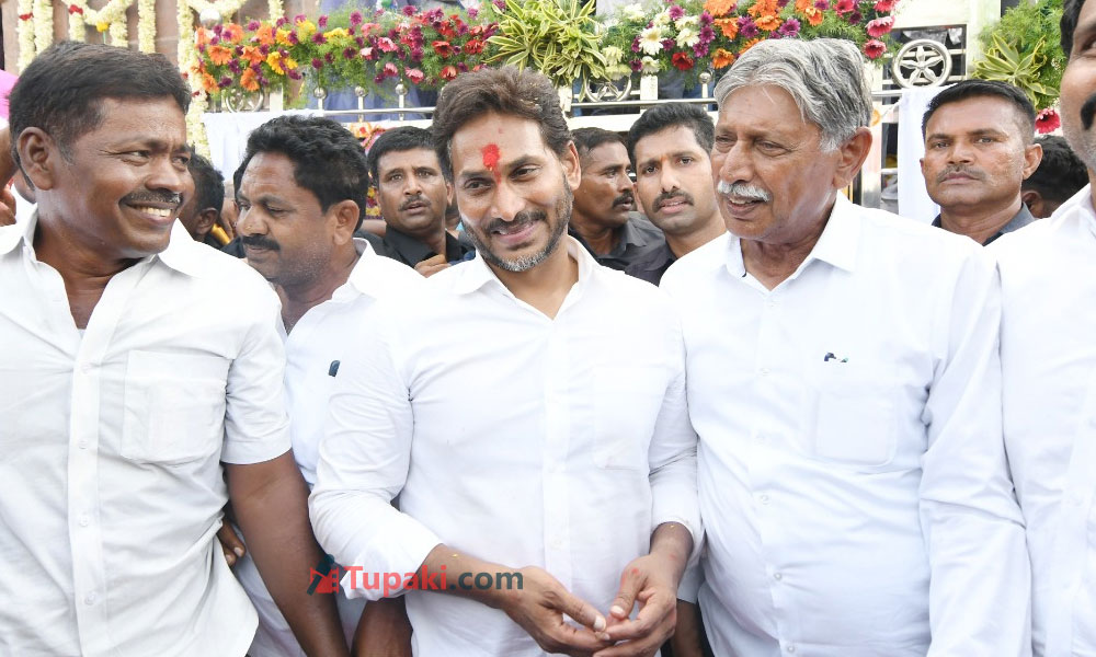 పులివెందుల‌లో సంద‌డి.. జ‌గ‌న్ ప‌ర్య‌ట‌న జోరు!