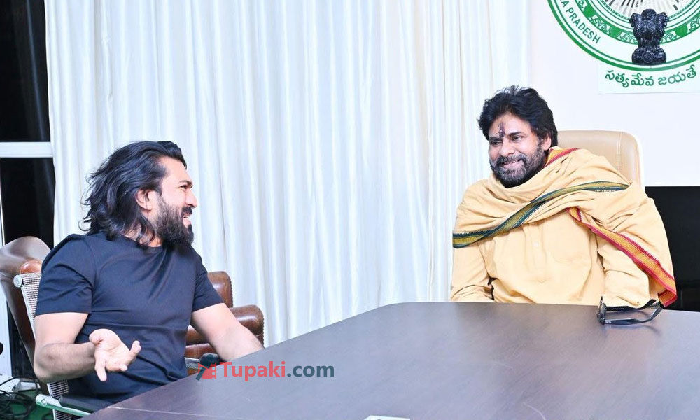 మంగళగిరి జనసేన పార్టీ ఆఫీస్‌లో బాబాయ్-అబ్బాయ్ భేటీ