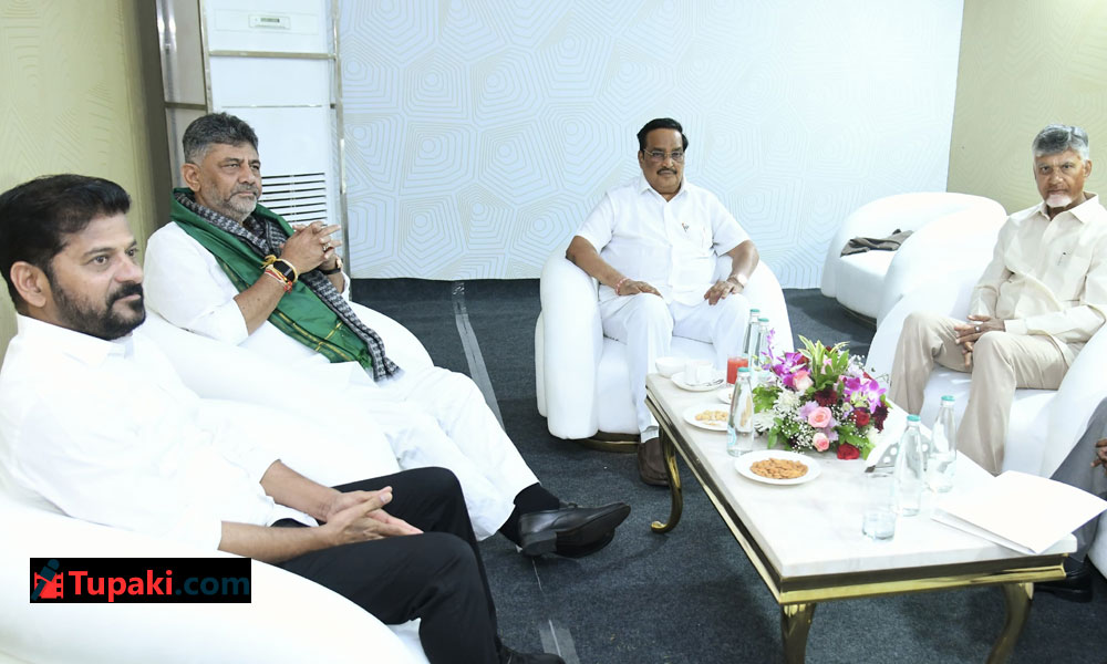 ‘ఆయనకి అన్నీ తెలుసు’.. చంద్రబాబుపై రేవంత్ రెడ్డి పొగడ్తలు