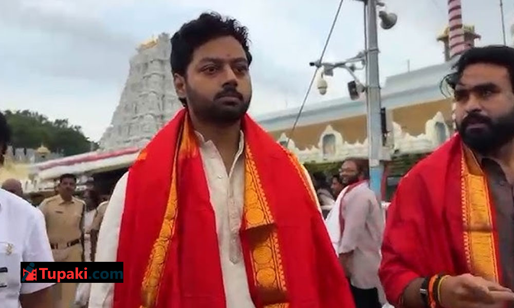 లాంచ్‌ కు సిద్ధమవుతున్న మోక్షజ్ఞ?. మళ్లీ మారిన డైరెక్టర్.. ఎవరంటే?