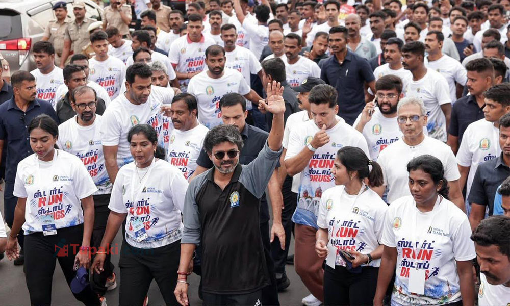 రాజకీయాల్లోనూ తలపతి మార్క్.. సీఎం విజయ్ సినీ స్టైల్ ప్రయోగాలు వర్కవుట్ అవుతాయా?