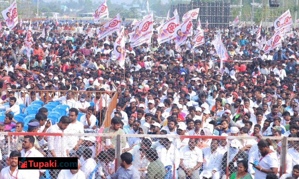 కంటెంట్ రైటర్స్ తో  జనసేన ప్రయోగం