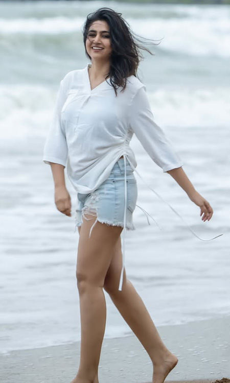 Varshini Sounderajan Enjoys a Breezy Beach Walk in Casual Chic Style